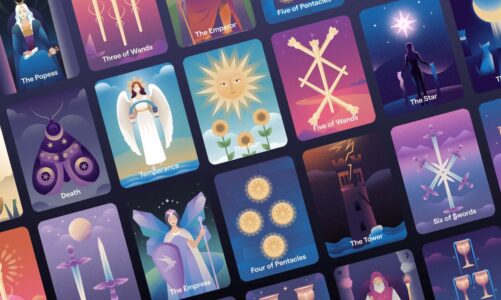 Moonly launches Tarot Card Readings