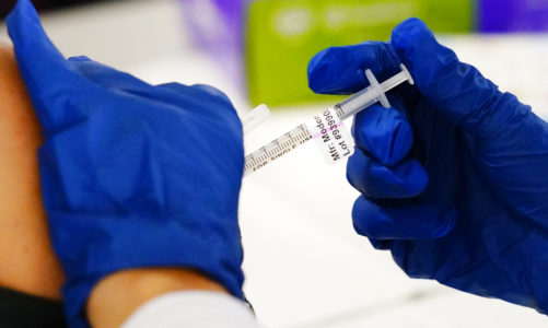 One in 10 likely suffer symptoms 6 months after infection