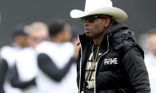Deion Sanders undergoes successful surgery to remove blood clot